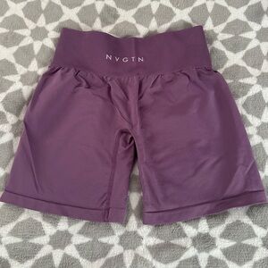 NVGTN Women’s Solid Seamless Shorts Size Small in Orchid